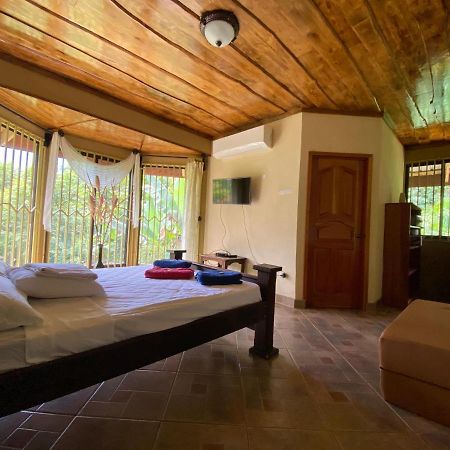 Bahia Ballena Rooms Uvita Exterior photo