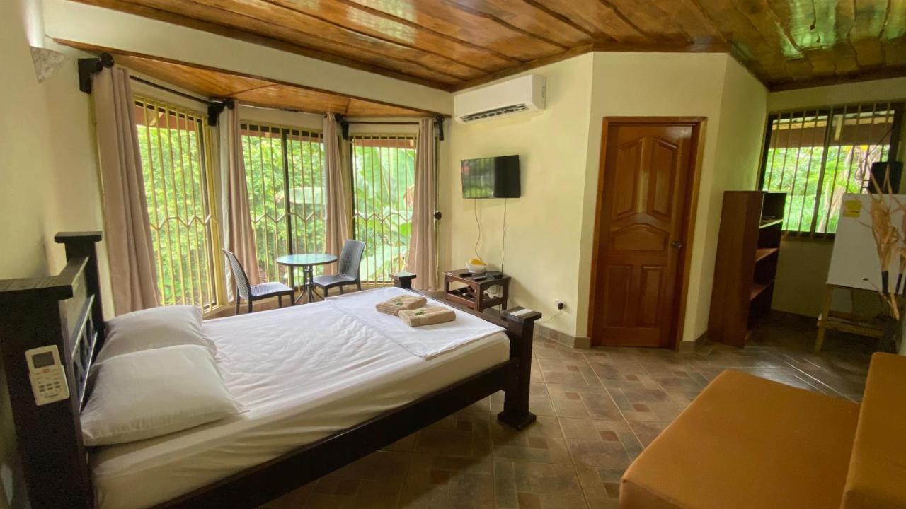 Bahia Ballena Rooms Uvita Exterior photo