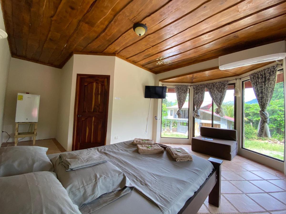 Bahia Ballena Rooms Uvita Exterior photo